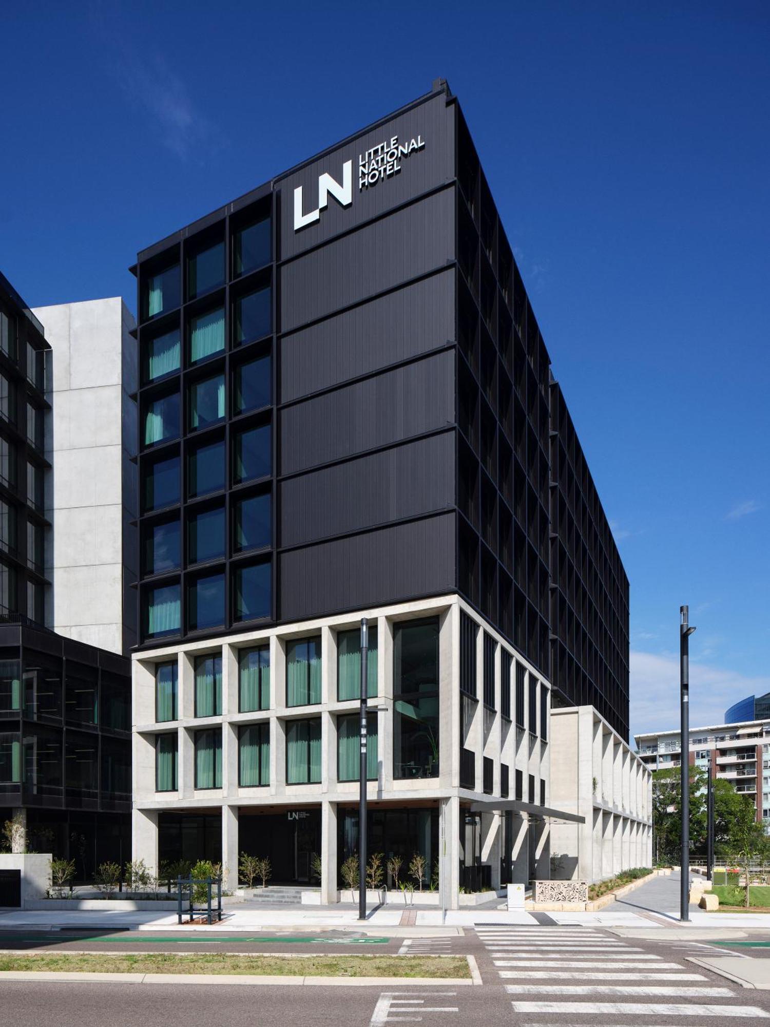 Little National Hotel 4*